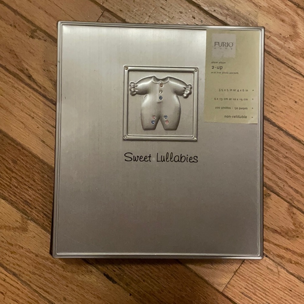 Furio Home Silver Baby Photo Album “Sweet Lullabies” Acid Free-holds 200 pix